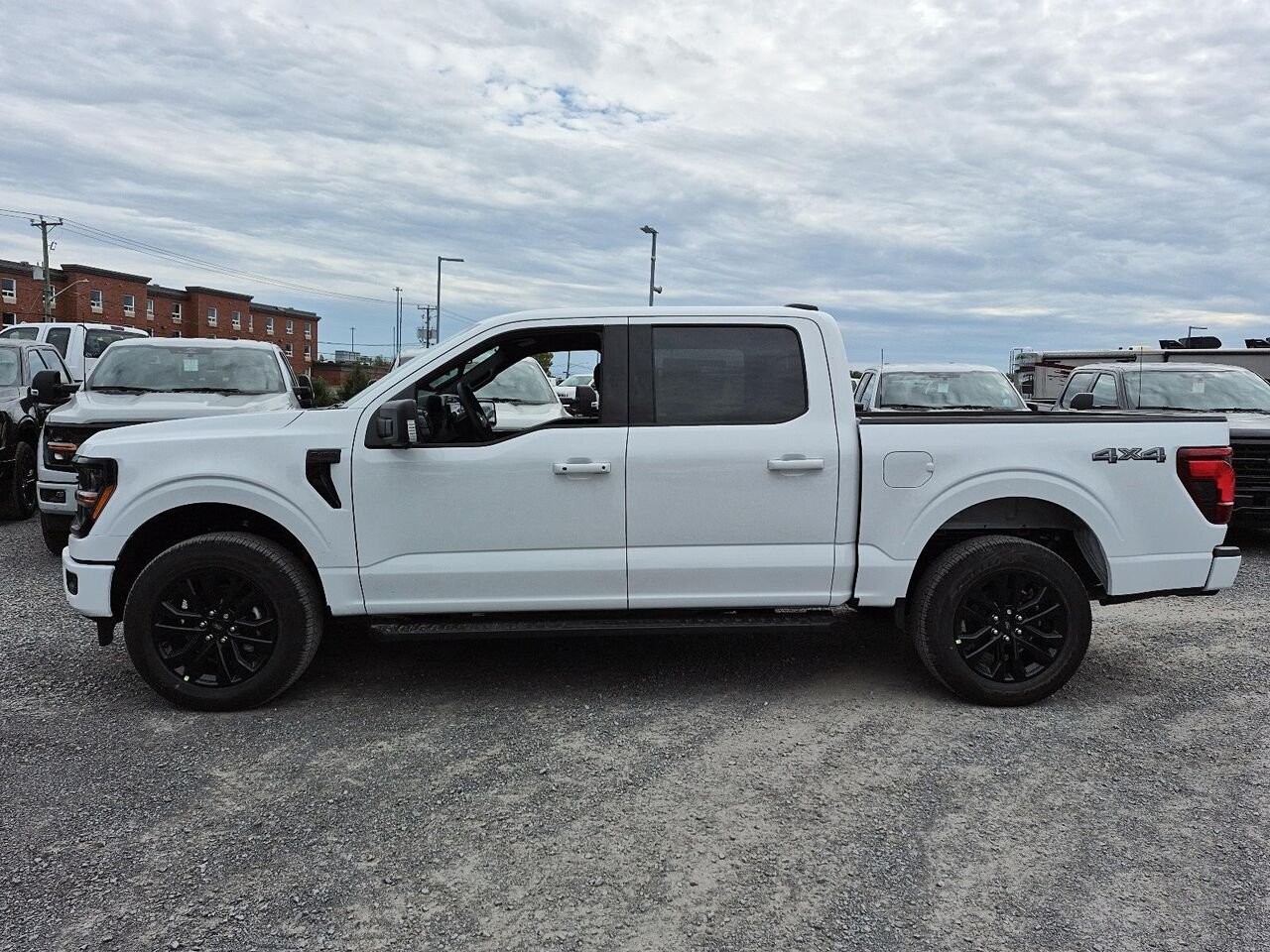 2026 Ford F-150 Oxford White Saint-Jérôme - photo #2