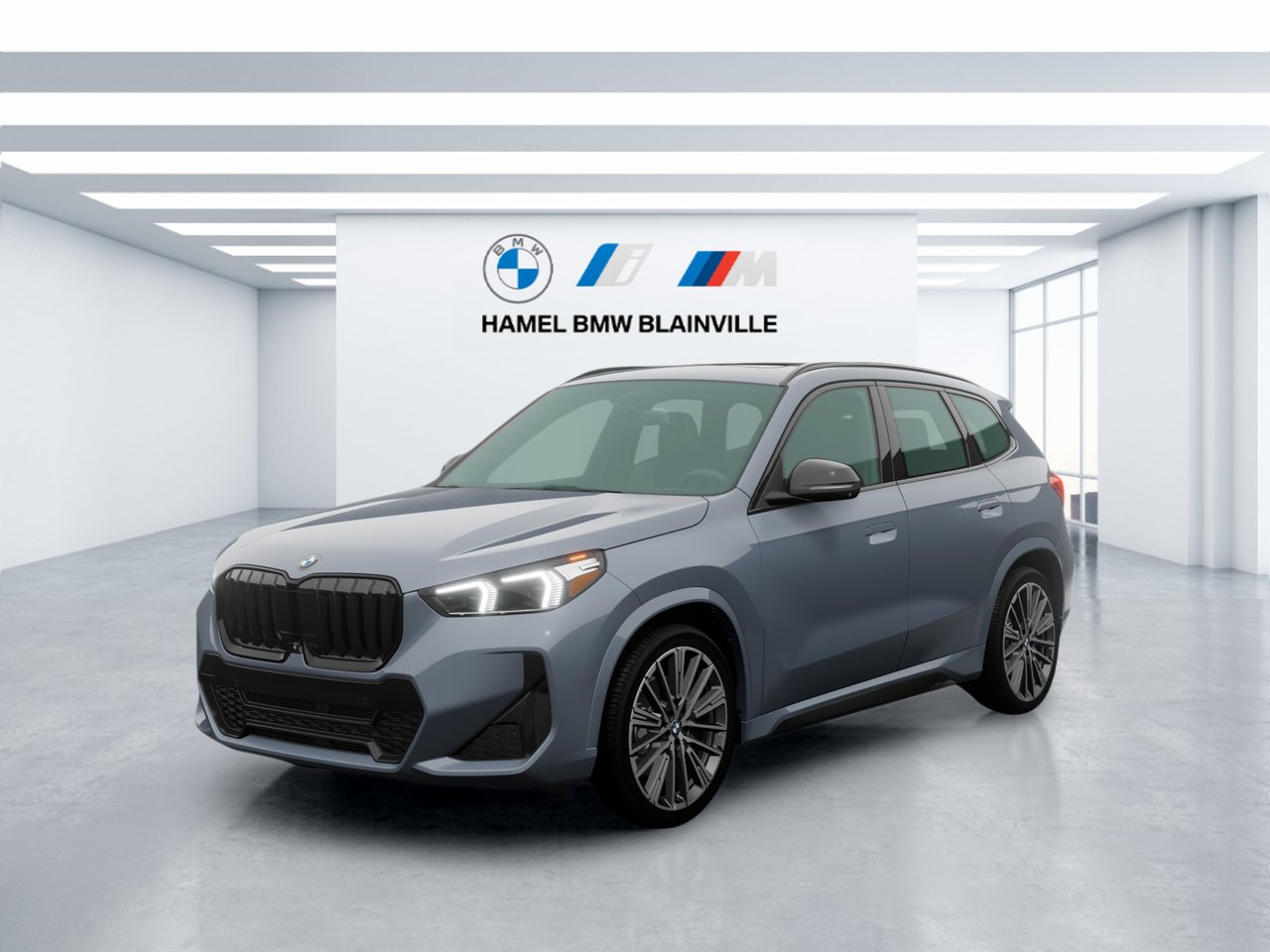 BMW X1 xDrive28i 2026 Gris dune métallique Blainville - photo #0