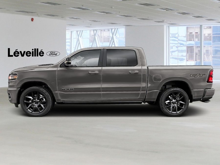 2026 RAM 1500 Sport cabine d'équipe 4x4 caisse de 5 pi 7 po Granite Crystal Metallic