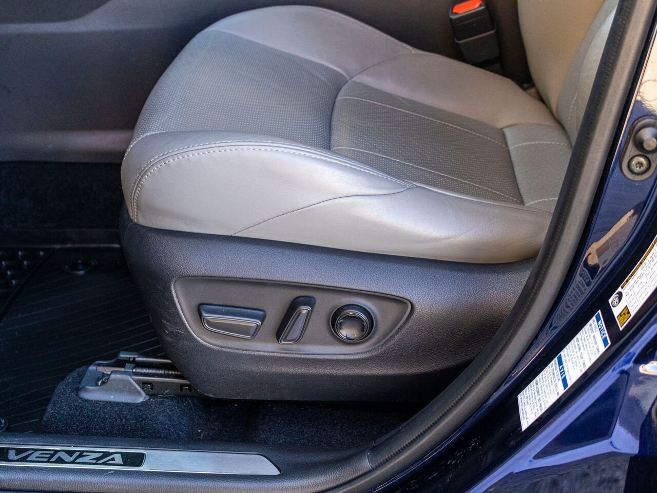 Toyota Venza XLE AWD 2021 Bleu Châteauguay - photo #28