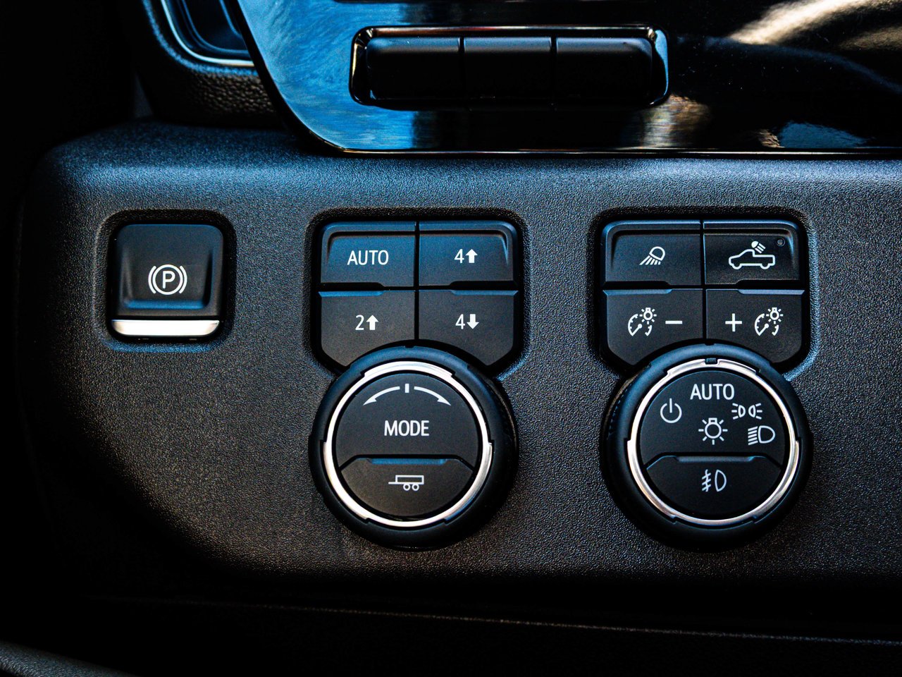 2025 Chevrolet Silverado 1500 4WD Crew Cab 147 ZR2 Black Sherwood Park - photo #19