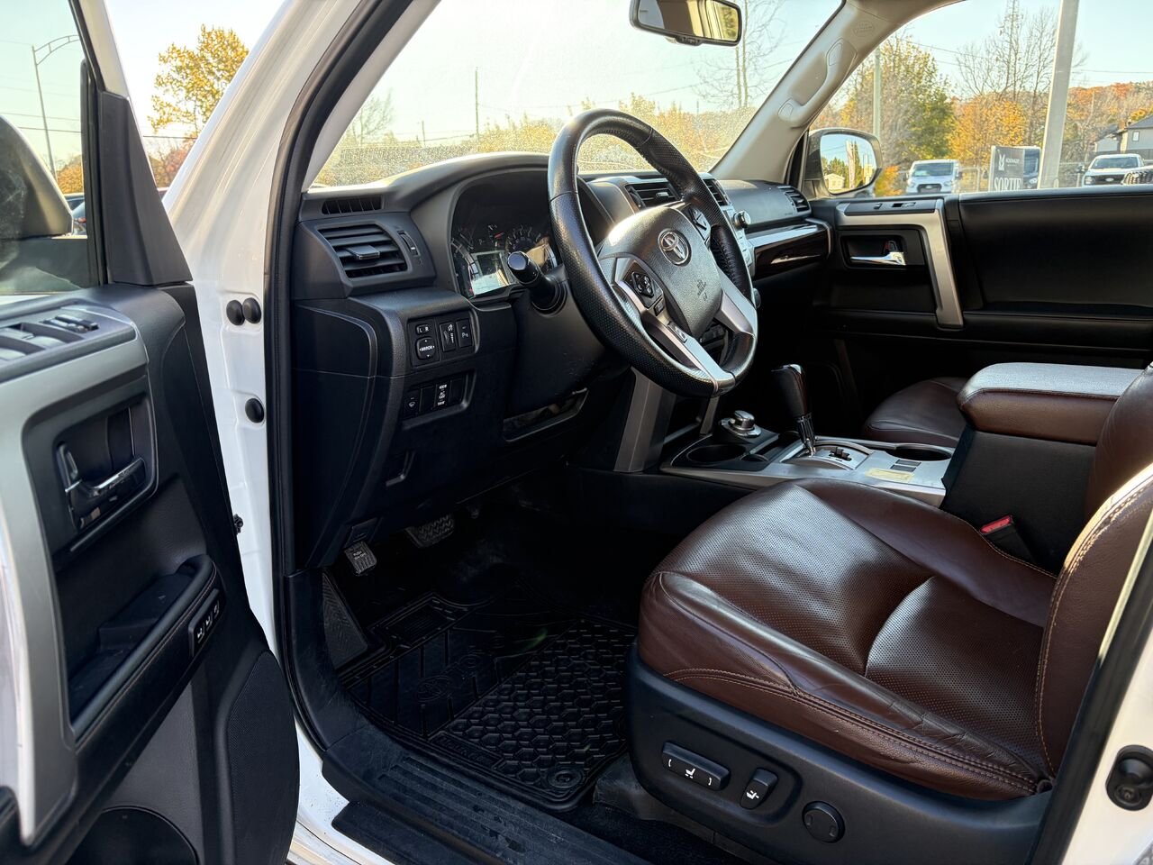 TOYOTA 4 RUNNER 4 roues motrices 2019 Blanc Montmagny - photo #12