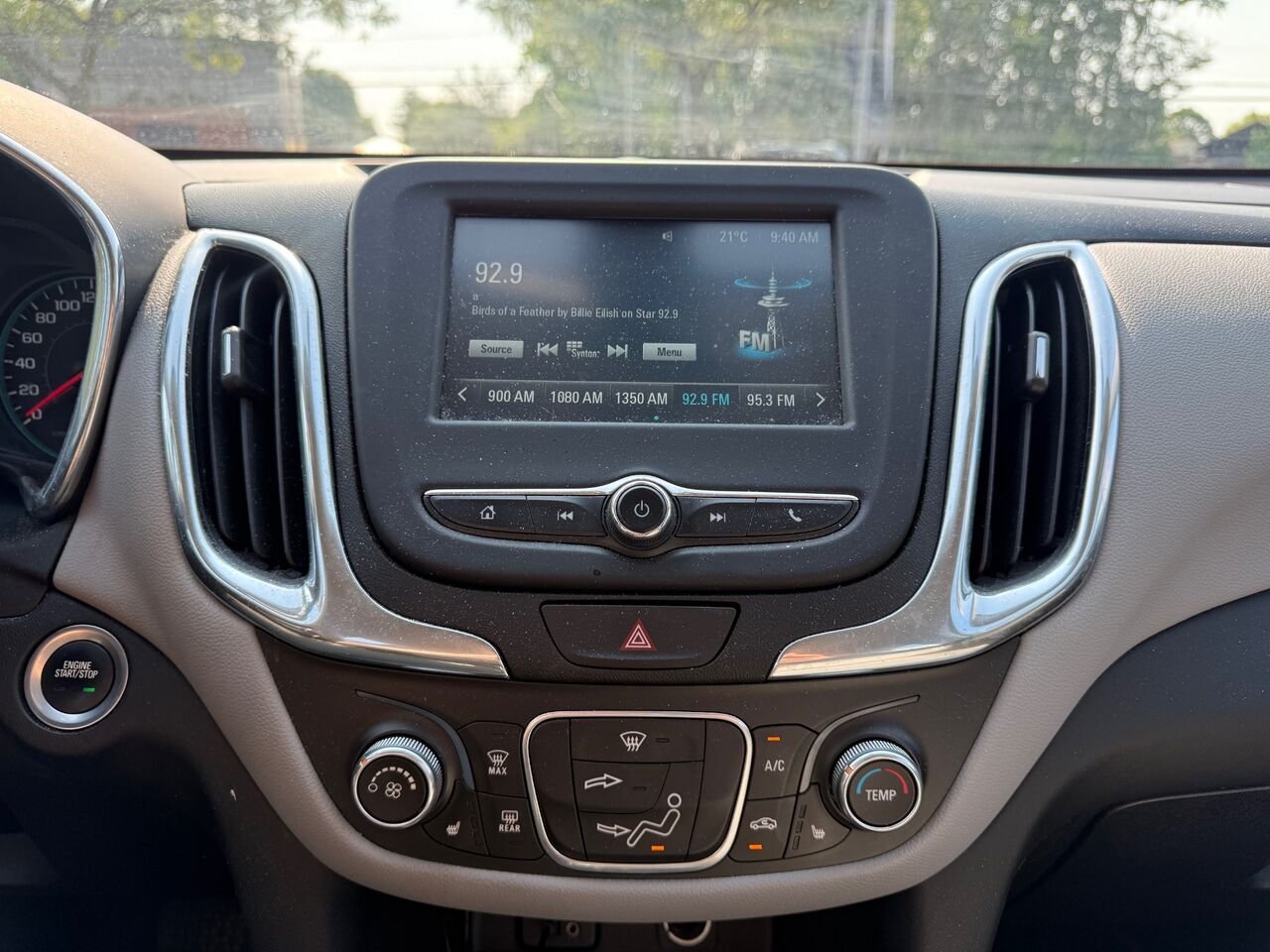 2018 Chevrolet Equinox White Châteauguay - photo #14