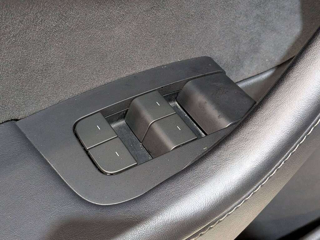 Tesla Model 3 Standard Range RWD *Ltd Avail* 2022 Gris Val-David - photo #31