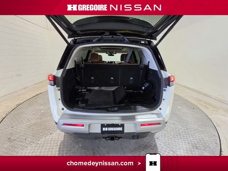 Nissan Pathfinder 2024 Blanc Laval - photo #32