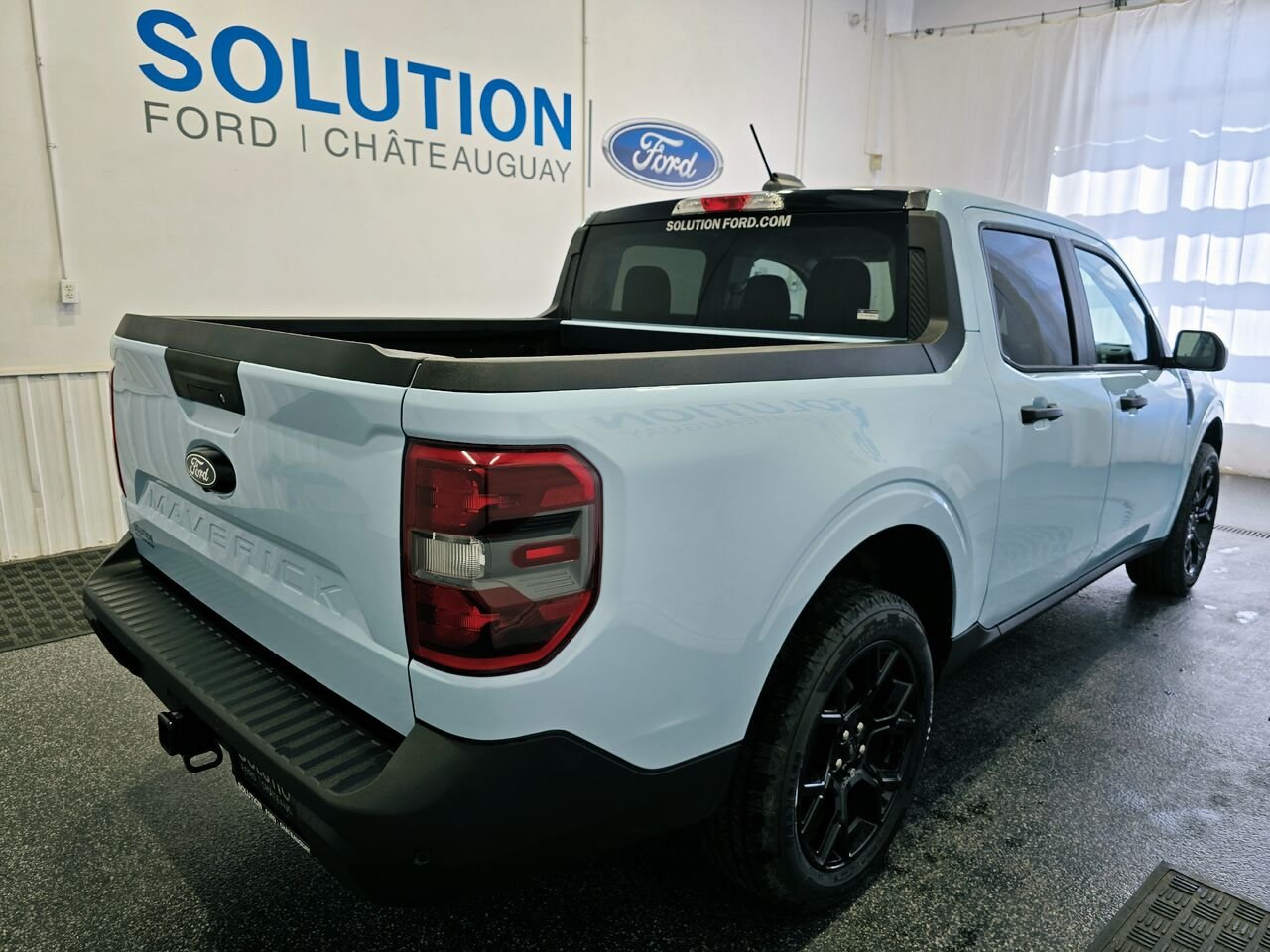 2026 Ford Maverick Light Blue Châteauguay - photo #2