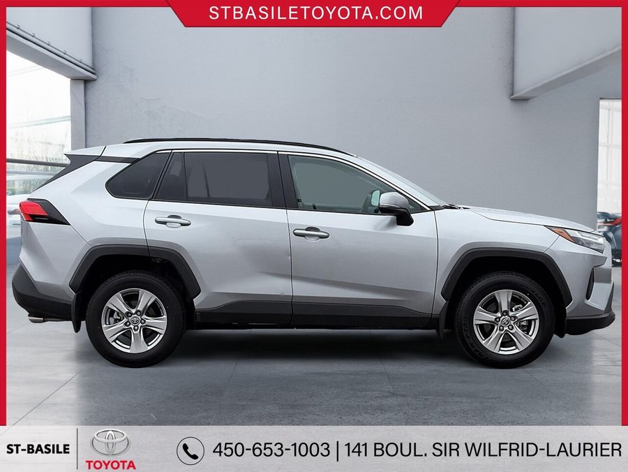 2025 Toyota RAV4 XLE AWD Silver Sky Metallic