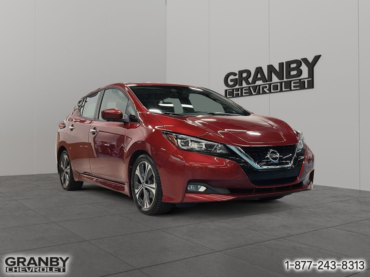 2020 Nissan LEAF SV à hayon | 27-0179A Red Granby - photo #2