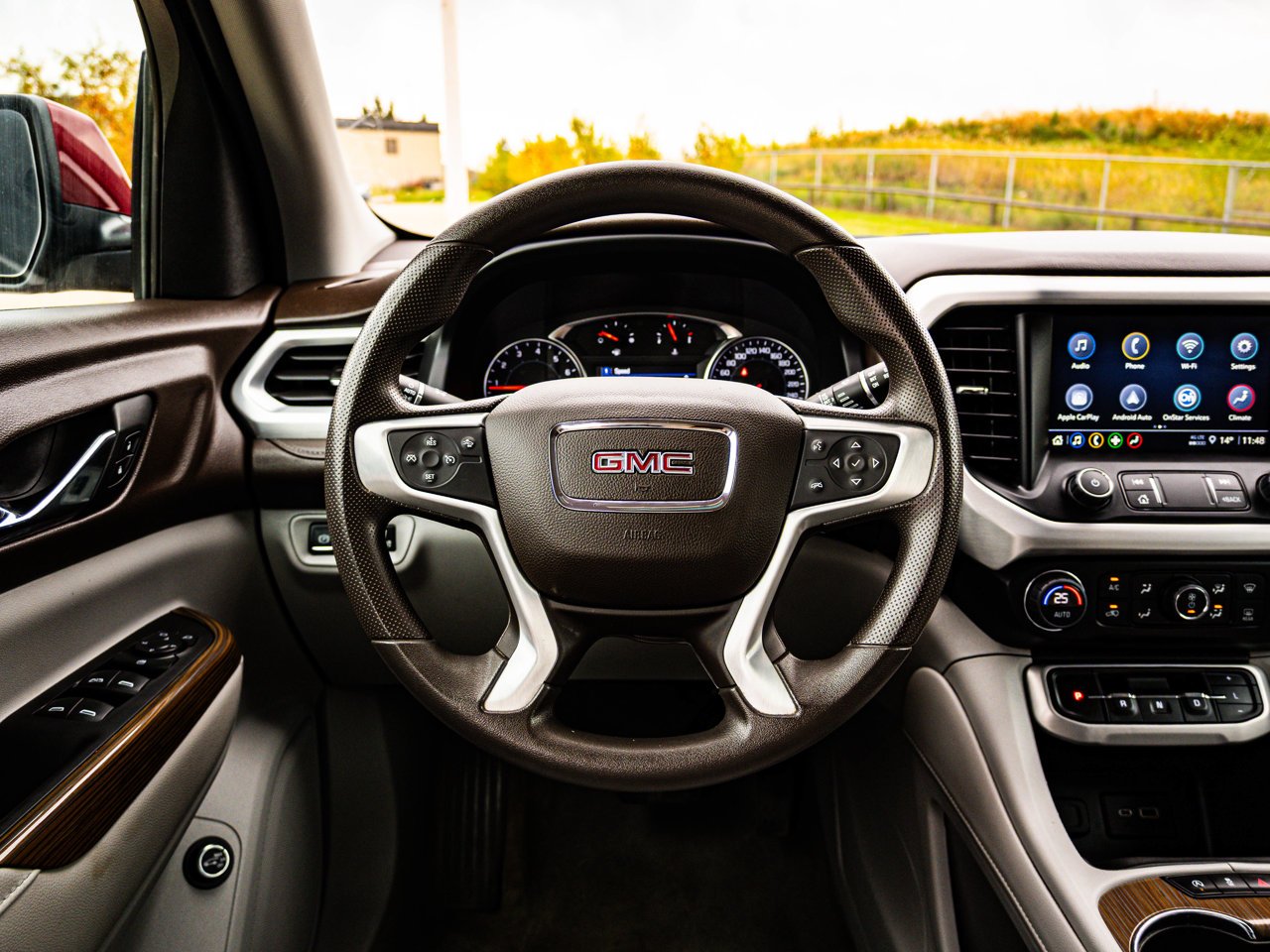 2023 GMC Acadia AWD 4dr SLE Red Sherwood Park - photo #34