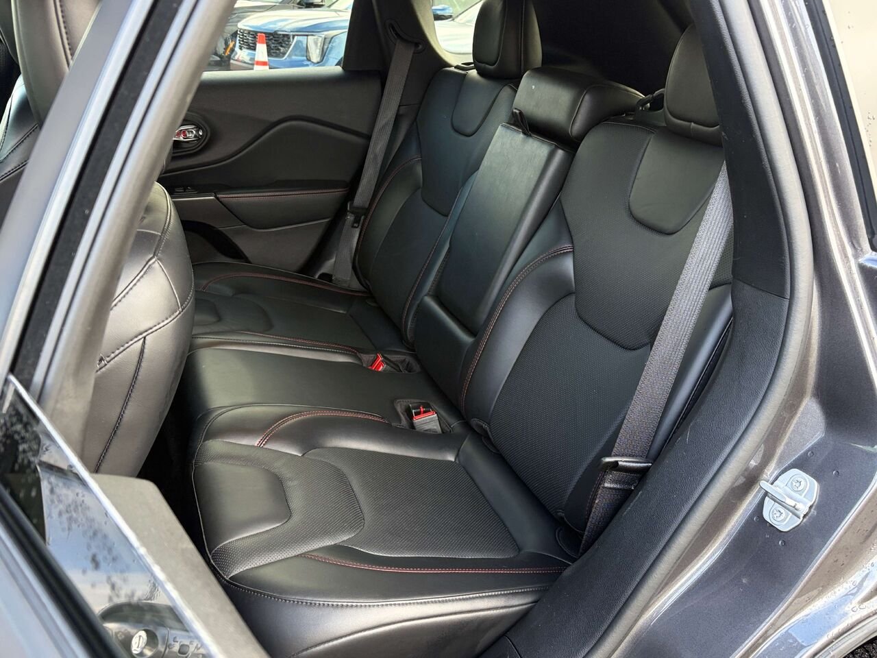 2021 Jeep Cherokee Grey Gatineau - photo #17