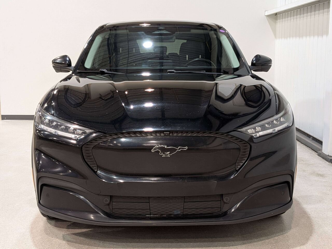 2022 Ford Mustang Mach-E Select RWD Black Val-David - photo #3