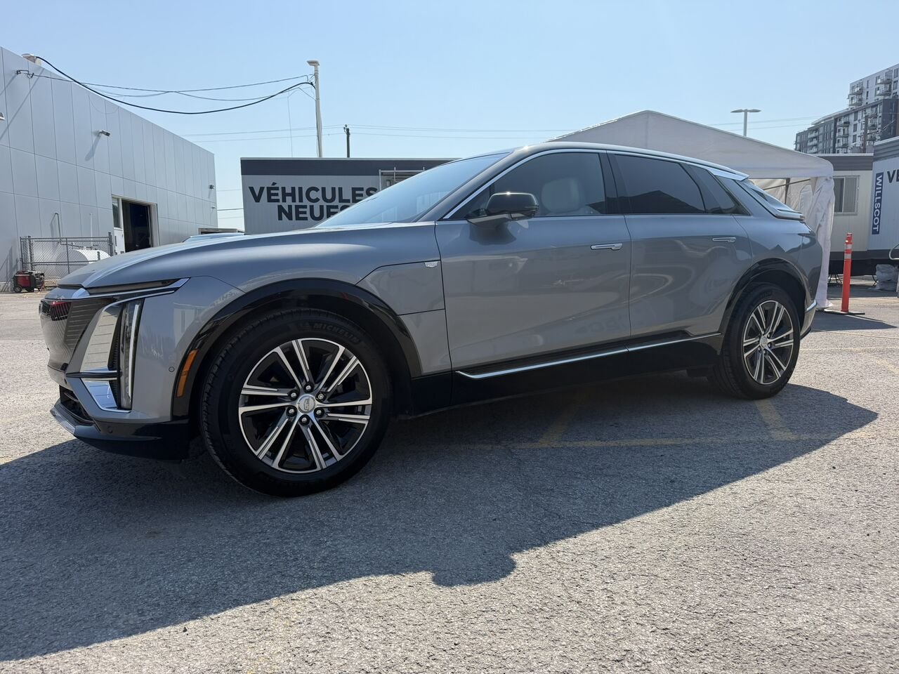 Cadillac LYRIQ LUXURY AWD FINANCEMENT À PARTIR DE 0.99% 2024 Gris Laval - photo #0