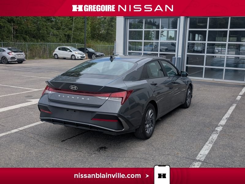 2025 Hyundai Elantra Grey Laval - photo #10