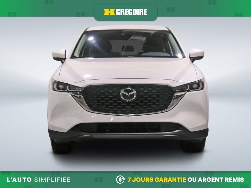 2022 Mazda CX-5 White Blainville - photo #1