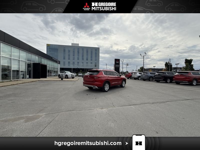 2022 Mitsubishi Outlander Red Blainville - photo #10