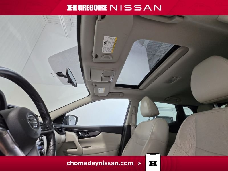 Nissan Qashqai CR7320 | SL AWD Cuir Toit Bancs Chauffants À Partir 2.99% 2018 Bleu Laval - photo #17
