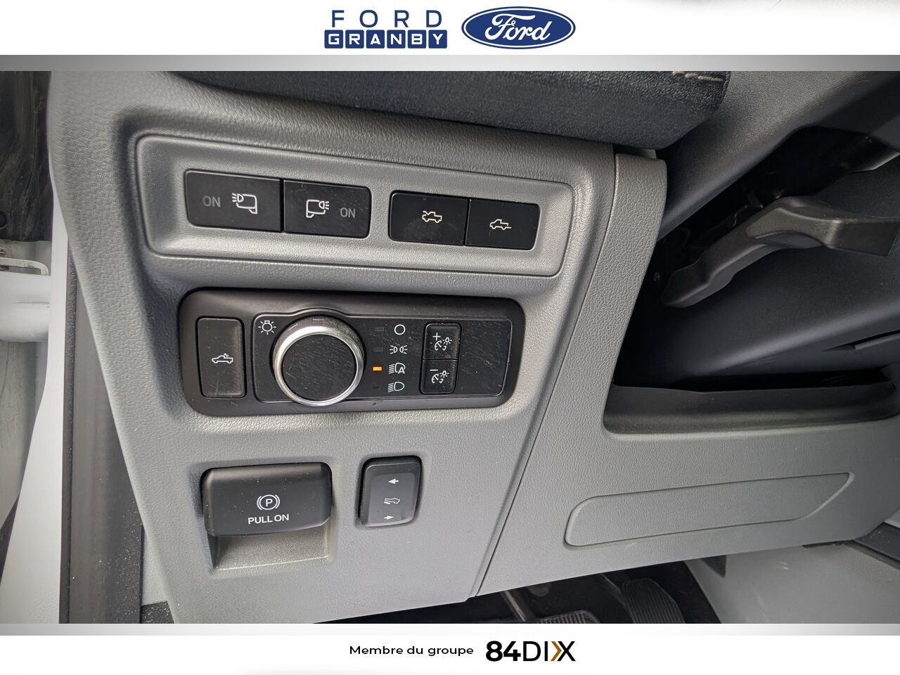 2024 Ford F-150 Lightning White Granby - photo #15