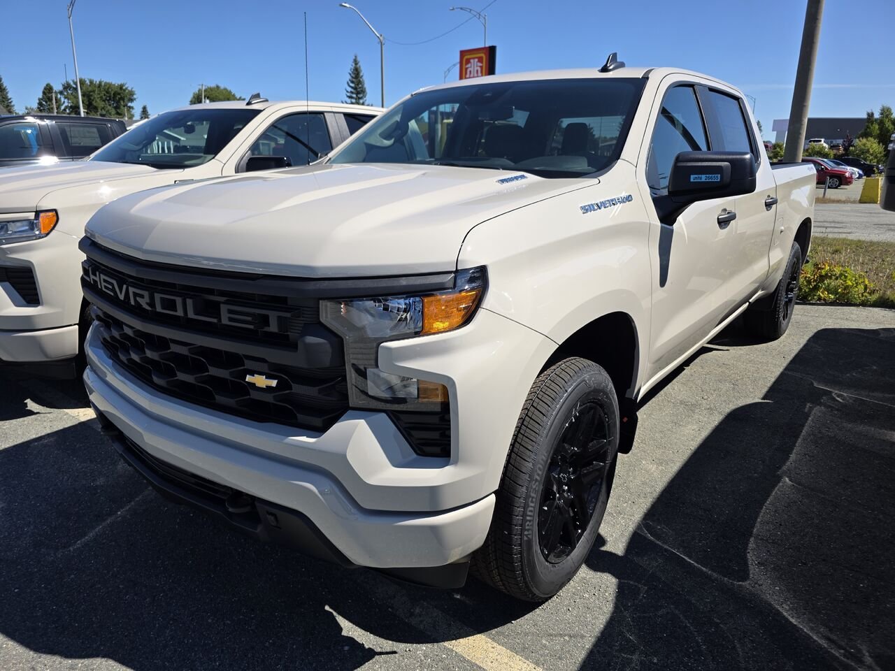 2026 Chevrolet Silverado 1500 Custom White Sands Rouyn-Noranda - photo #0