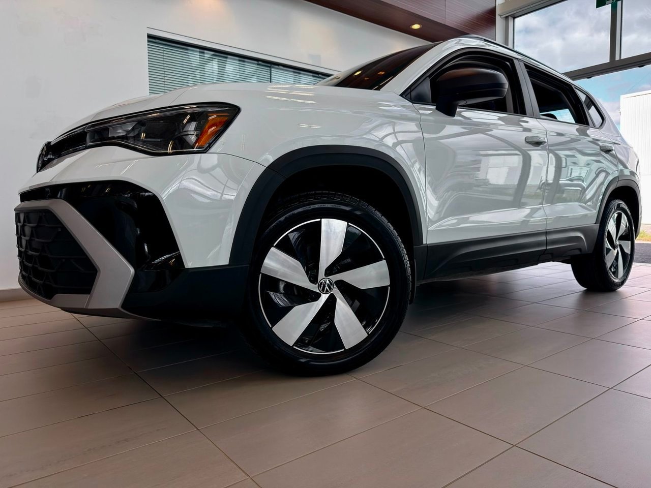 2026 Volkswagen Taos Notre-Dame-des-Prairies - photo #1