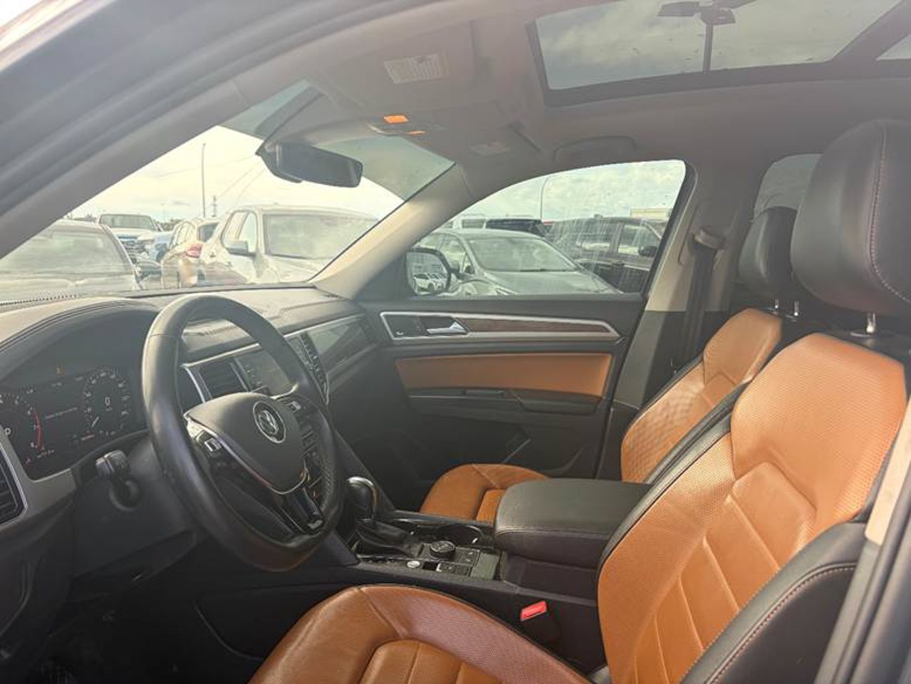 2018 Volkswagen Atlas Execline 3.6 FSI 4MOTION Grey Sherwood Park - photo #5