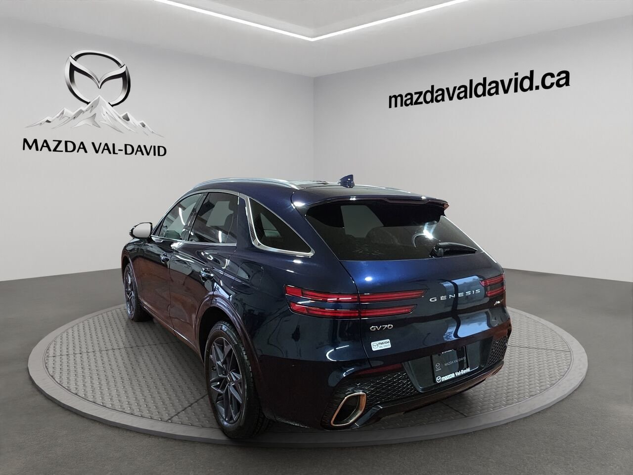 Genesis GV70 2.5T Advanced Plus TI, toit ouvrant panoramique, navigation, sièges fonction mémoire, volant 2022 Bleu Val-David - photo #19