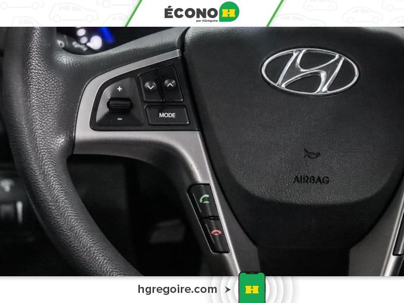 2016 Hyundai Accent Black Saint-Eustache - photo #13