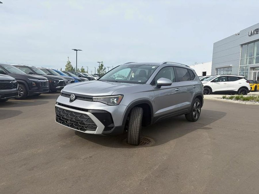 2025 Volkswagen Taos Comfortline 4Motion 1.5T | Heated Leatherette Bucket Seats Grey