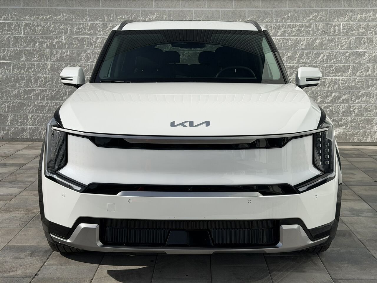 2025 Kia EV9 Land AWD White Laval - photo #1