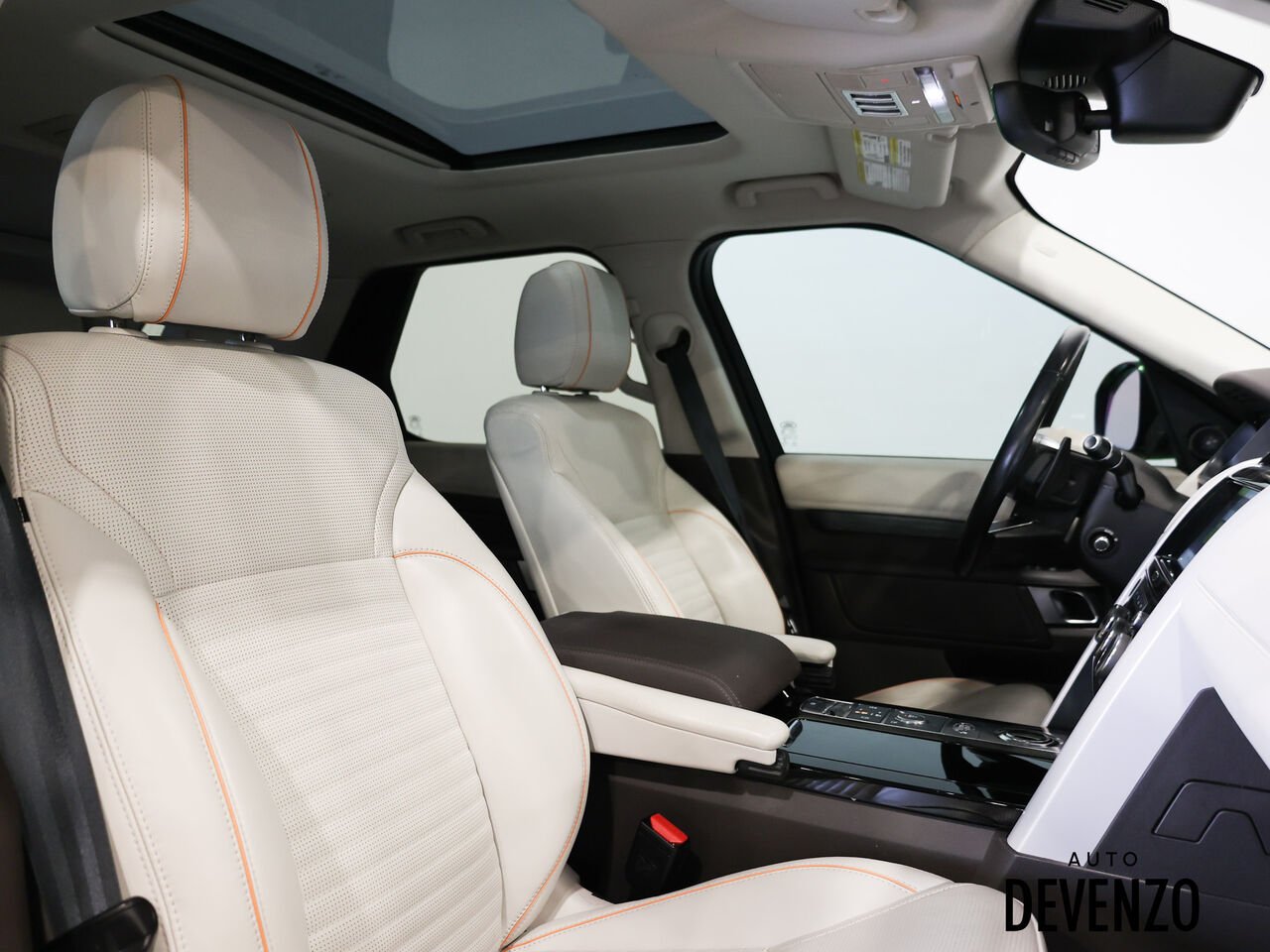 2019 Land Rover Discovery Silver Saint-Eustache - photo #6