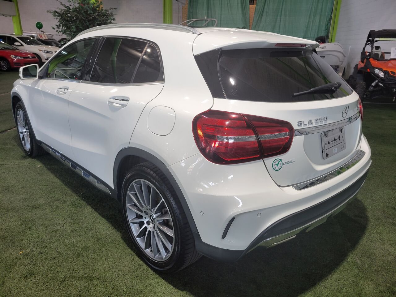 2019 Mercedes-Benz GLA White  - photo #3