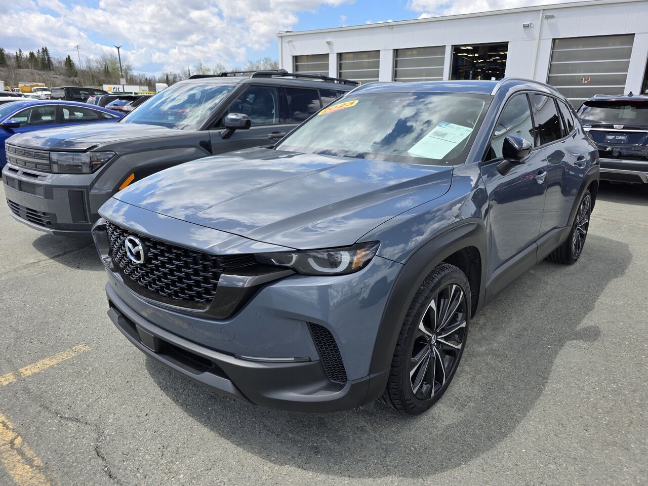 2023 Mazda CX-50 GT Grey Rouyn-Noranda - photo #0