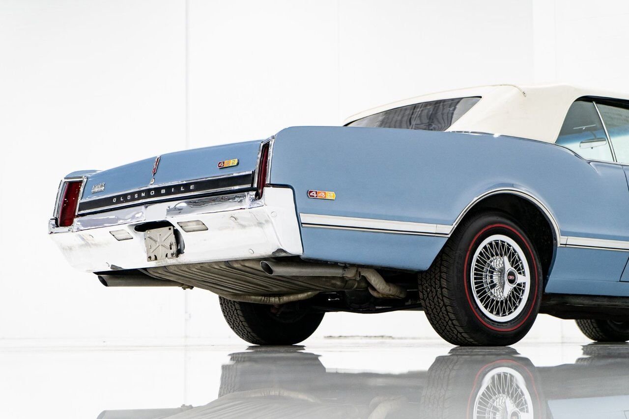 Oldsmobile 442 PRIX EN USD | Matching# 400cu.in. 4-Speed 1966 Bleu Montréal - photo #28