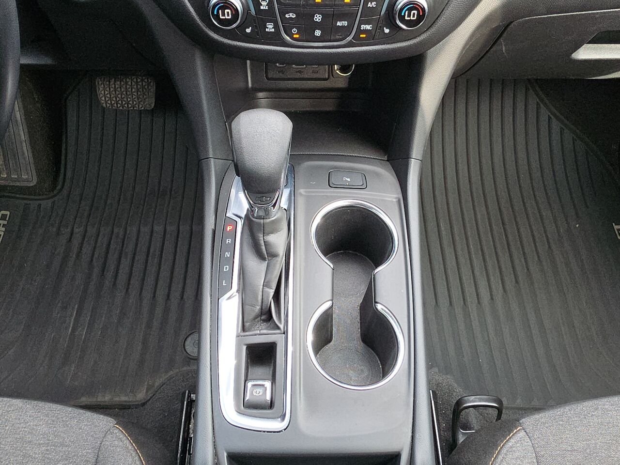 Chevrolet Equinox 2024 Blanc Val-David - photo #15