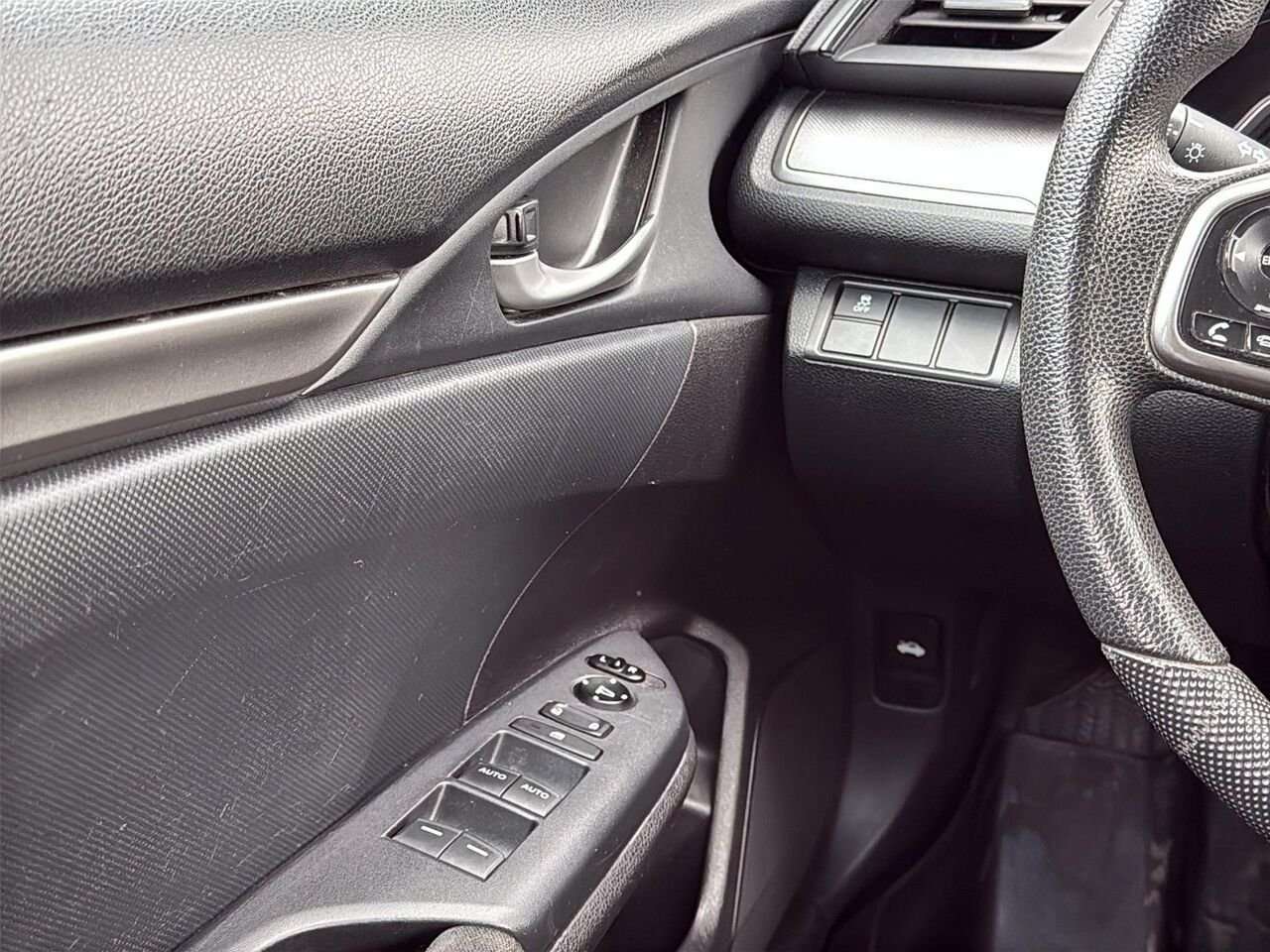 2017 Honda Civic Hayon LX 5 portes BM | BD0398A Black Granby - photo #13