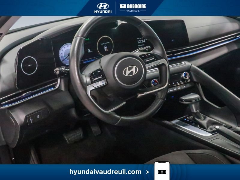 Hyundai Elantra 2025 Blanc Laval - photo #15