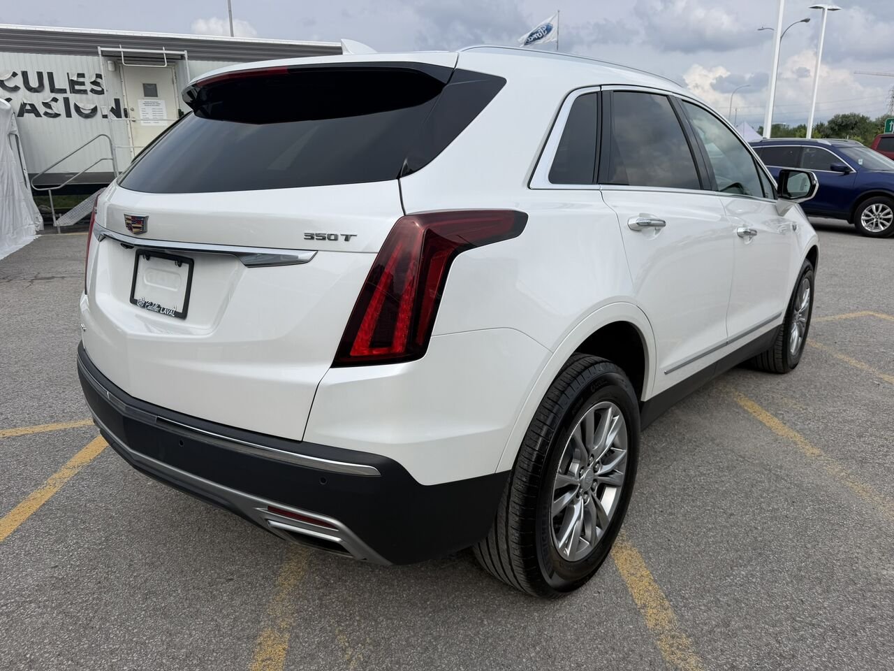 2024 Cadillac XT5 PREMIUM LUXURY AWD FINANCEMENT À PARTIR 3.99% White Laval - photo #11