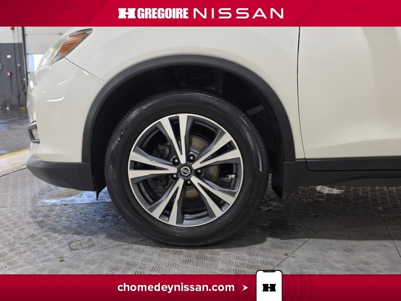 2019 Nissan Rogue White Laval - photo #12