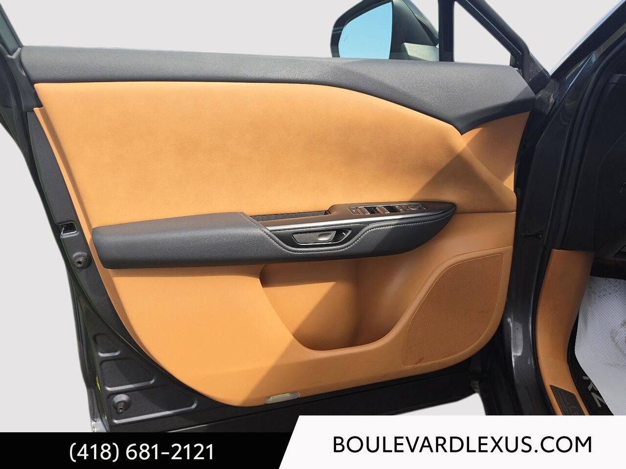 Lexus RZ 19980A | RZ 450e TI 2023 Gris Québec - photo #7