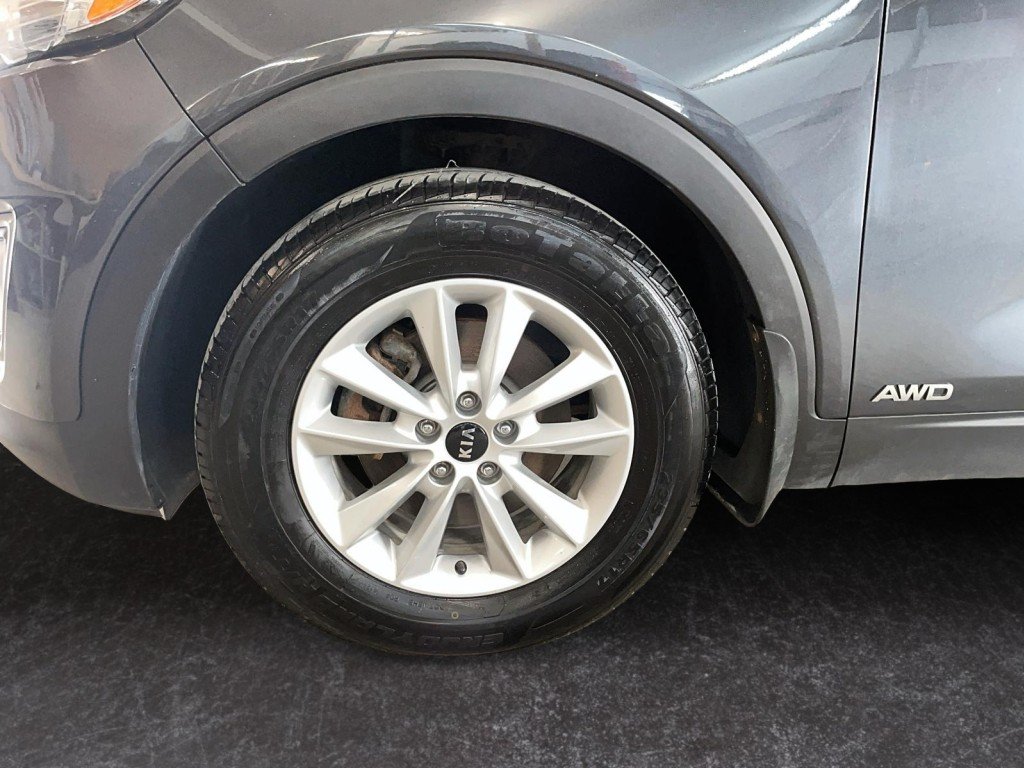 Kia SORENTO 2018 Noir Amos - photo #22