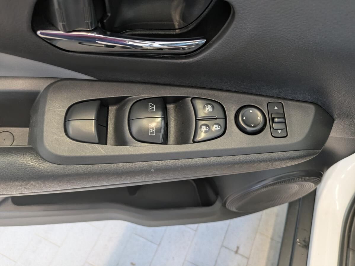 Nissan Kicks 2021 Blanc Gatineau - photo #5