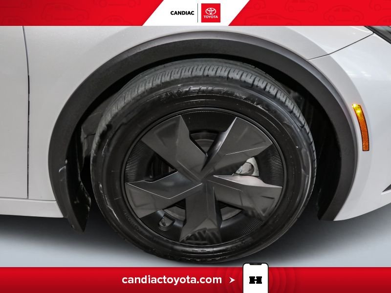 Toyota Prius 2024 Blanc Laval - photo #32