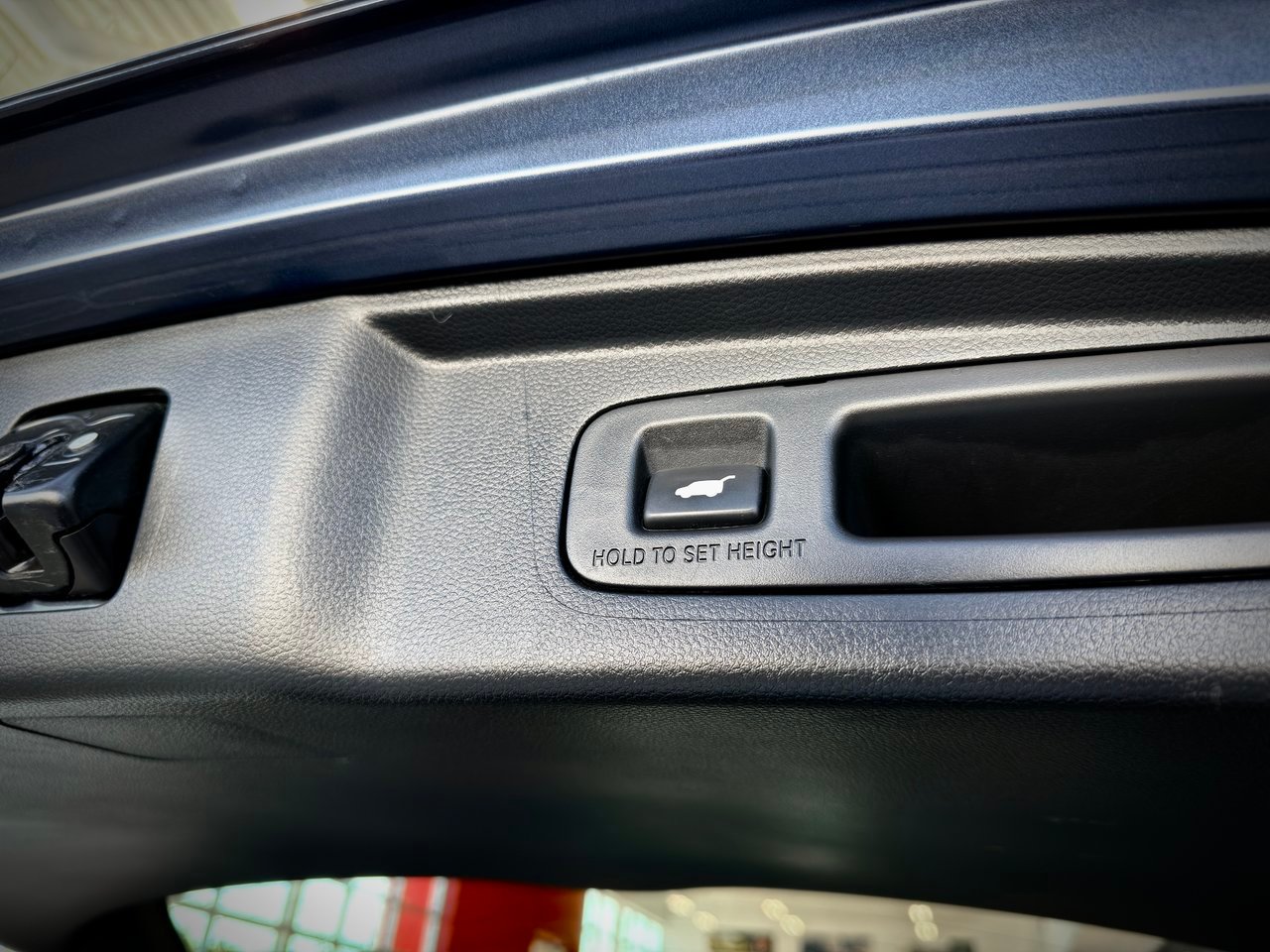 2024 Honda CR-V Hybrid Blue Notre-Dame-des-Prairies - photo #13