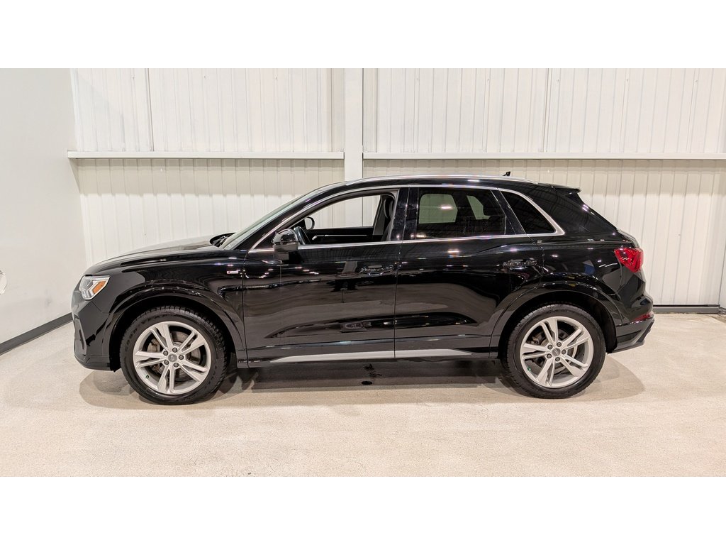 2021 Audi Q3 Progressiv 45 TFSI quattro Black Val-David - photo #4