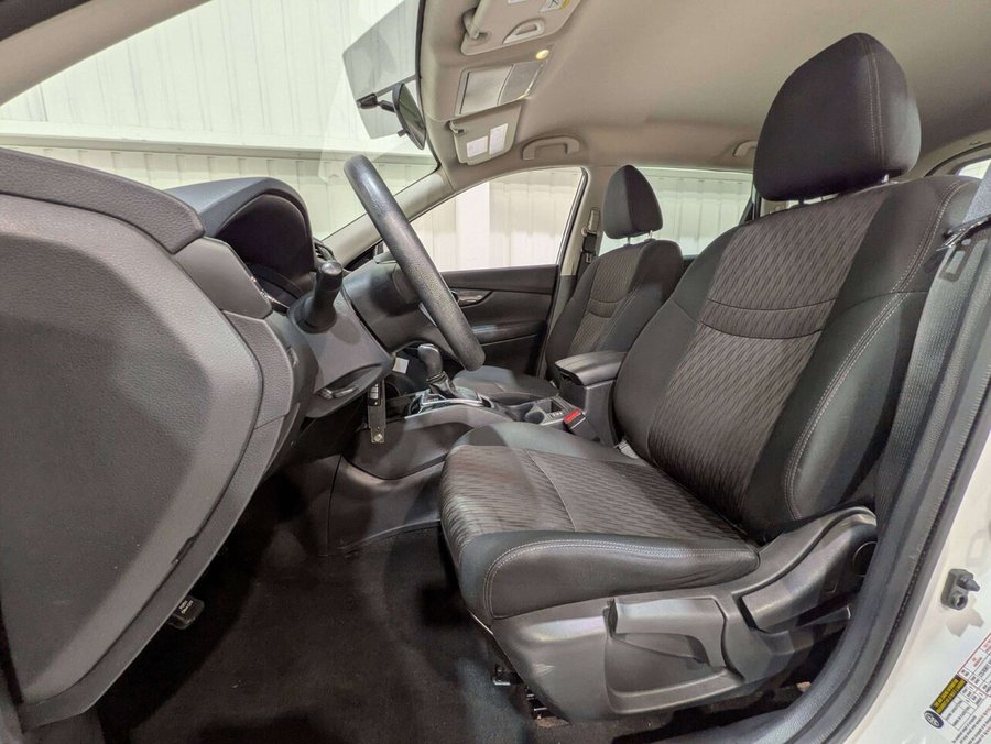2020 Nissan Rogue FWD S White