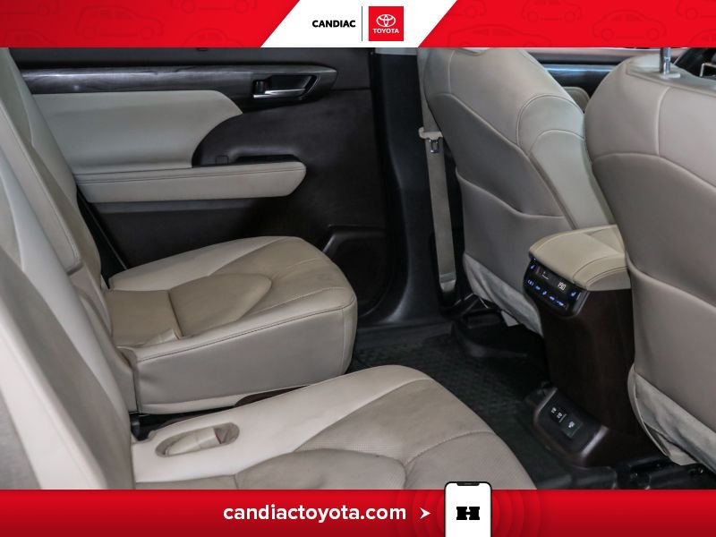 2021 Toyota Highlander Blue Laval - photo #34