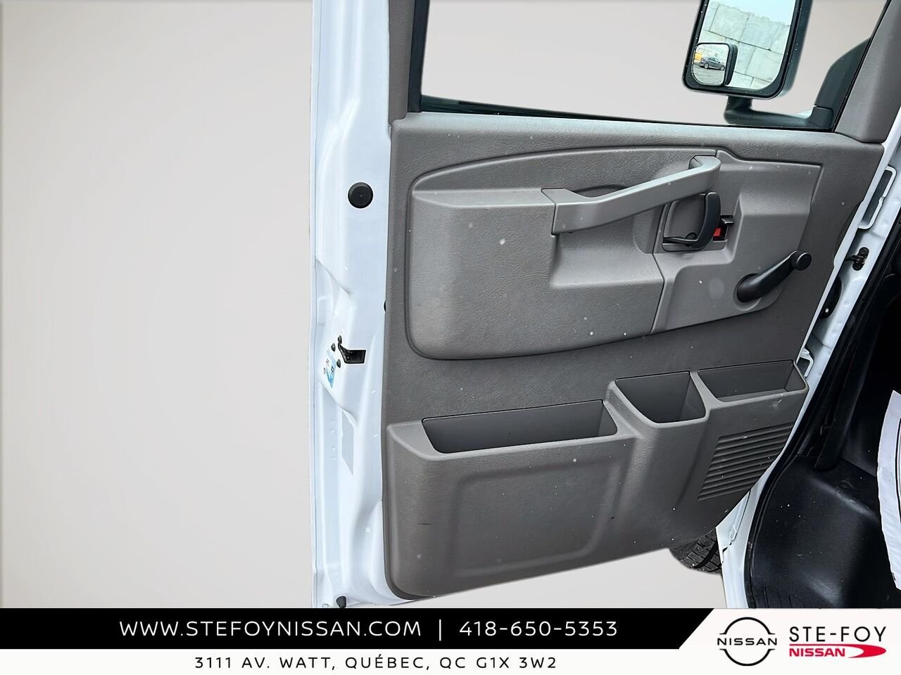 2023 GMC Fourgonnette commerciale tronquée Savana White Ste-Foy - photo #10