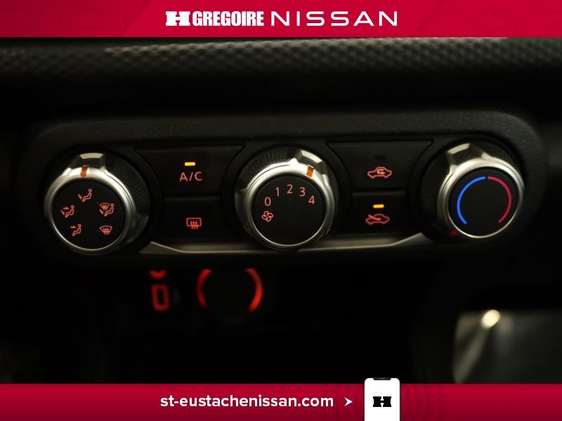 2024 Nissan Kicks White Laval - photo #32