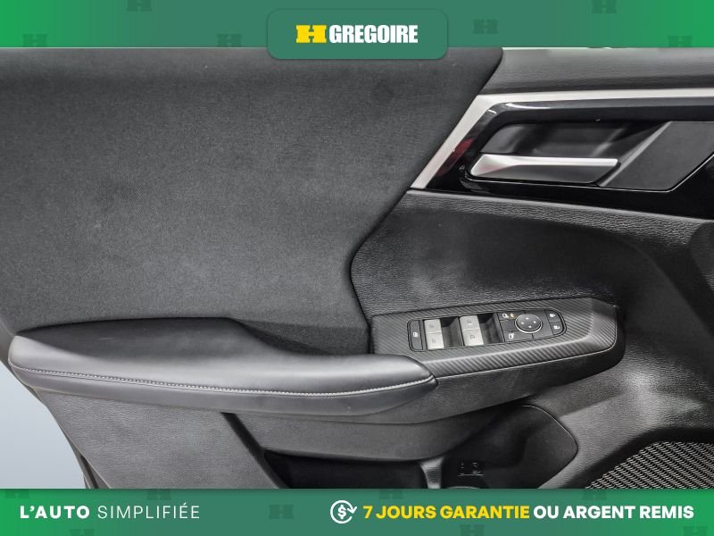 2023 Mitsubishi Outlander Plug-In Hybrid Black Laval - photo #13