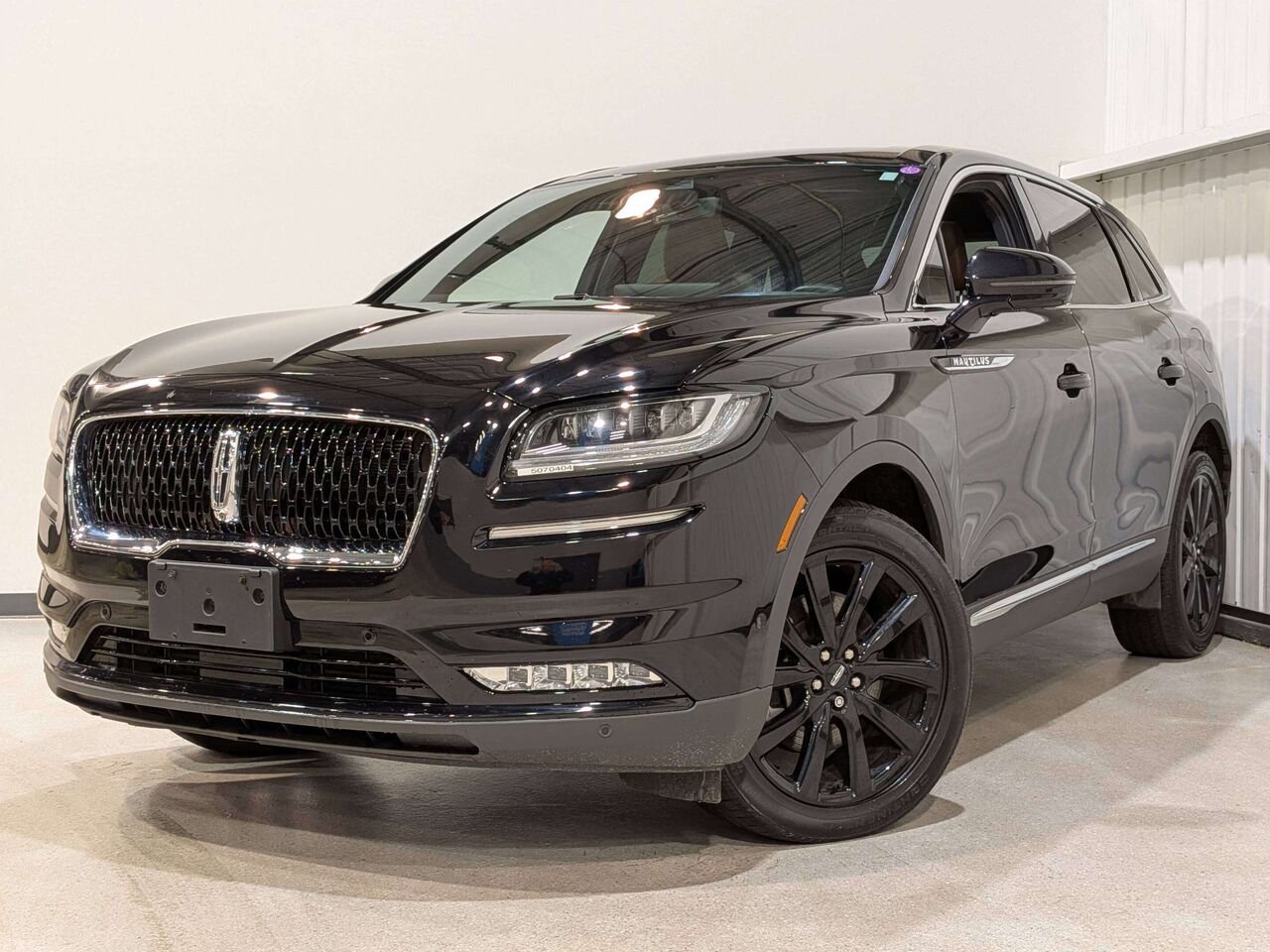 2022 Lincoln Nautilus Reserve AWD Black Val-David - photo #0