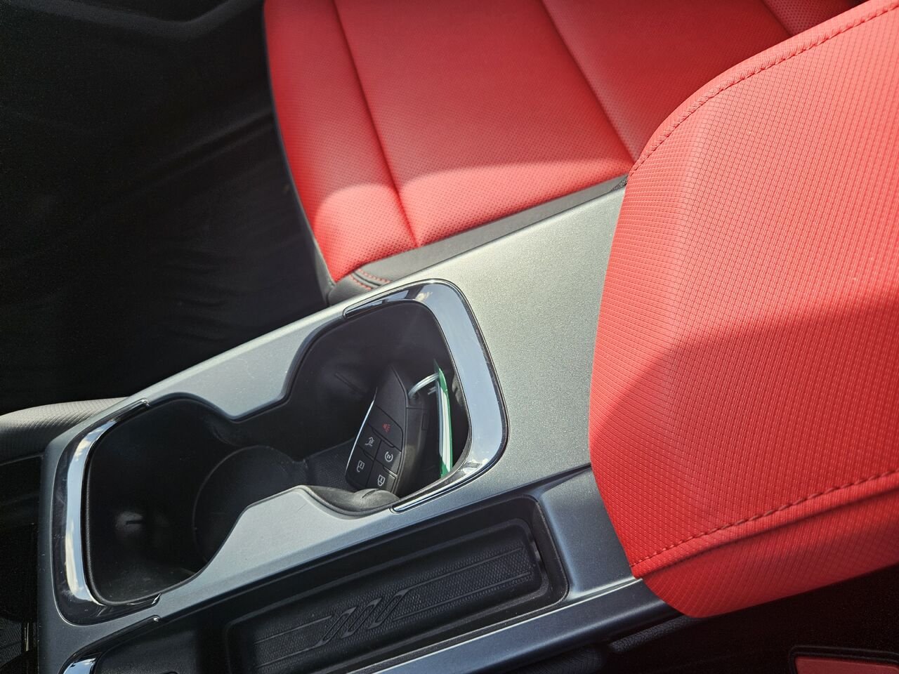 2025 Chevrolet Equinox EV 4 portes RS Red Thetford Mines - photo #10